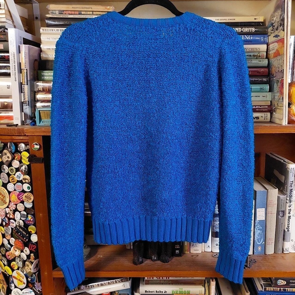 Vintage blue chunky knit vneck sweater. - Picture 2 of 7